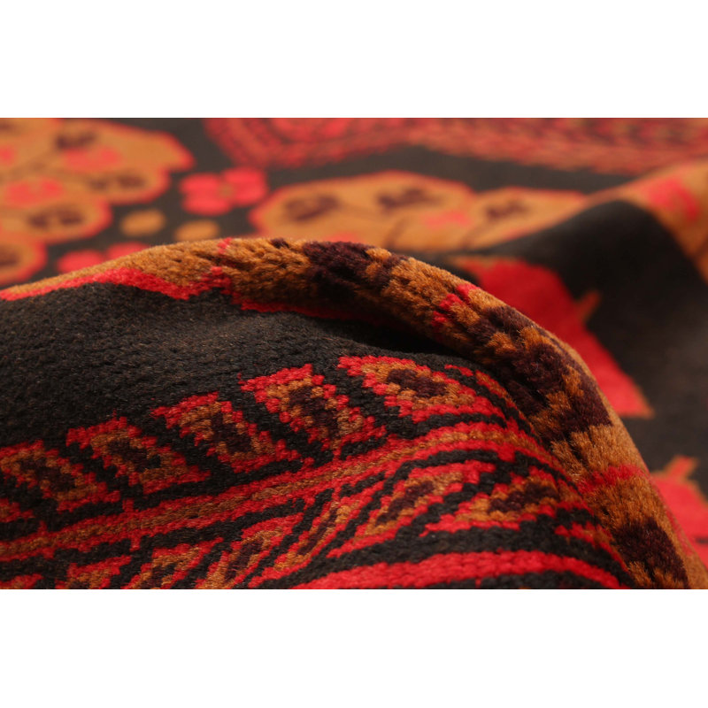 Tapis noir Teimani 4 pi 3 po x 7 pi 2 po