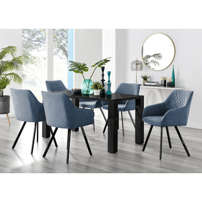 Scottsmoor 6 - Person Dining Set