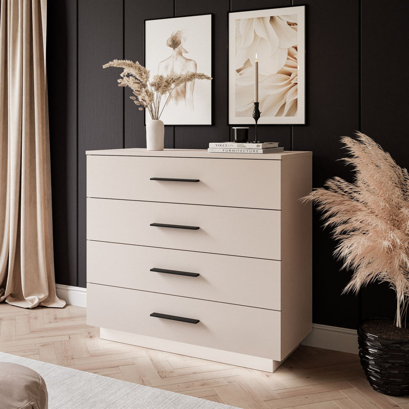 Chrisshanno Chest of Drawers, Black