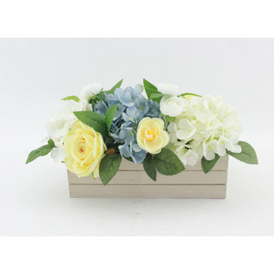 Arrangement de roses hydrangearanunculus
