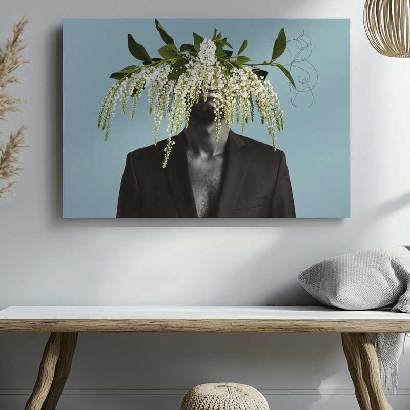 Reproduction d'art sur toile, "Un portrait surréel d'une personne en costume", H 9 po x l 12 po