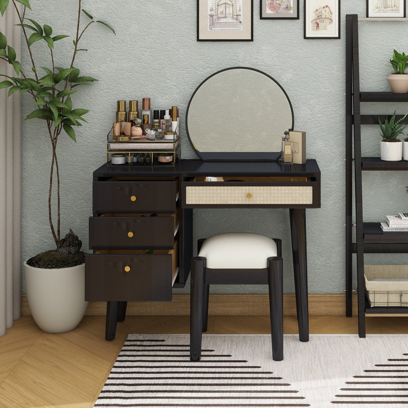 Ensemble coiffeuse 39 po en bois de style bohémien rétro avec prise de charge, port USB et tabouret, coiffeuse avec 3 tiroirs de rangement et 1 tiroir rectangulaire en rotin