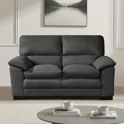 Akshayaa Sofa