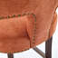 Ensemble de 2 tabourets de bar à hauteur de comptoir, chaise d'appoint rembourrée en tissu de lin de ferme avec dossier incurvé et clous en cuivre, structure en bois franc-452769254