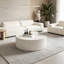 Table basse moderne en cuir avec plateau en pierre frittée claire et forme irrégulière élégante, idéale pour le salon (chaque plateau présente un motif gris unique).-2053040453-2053040454
