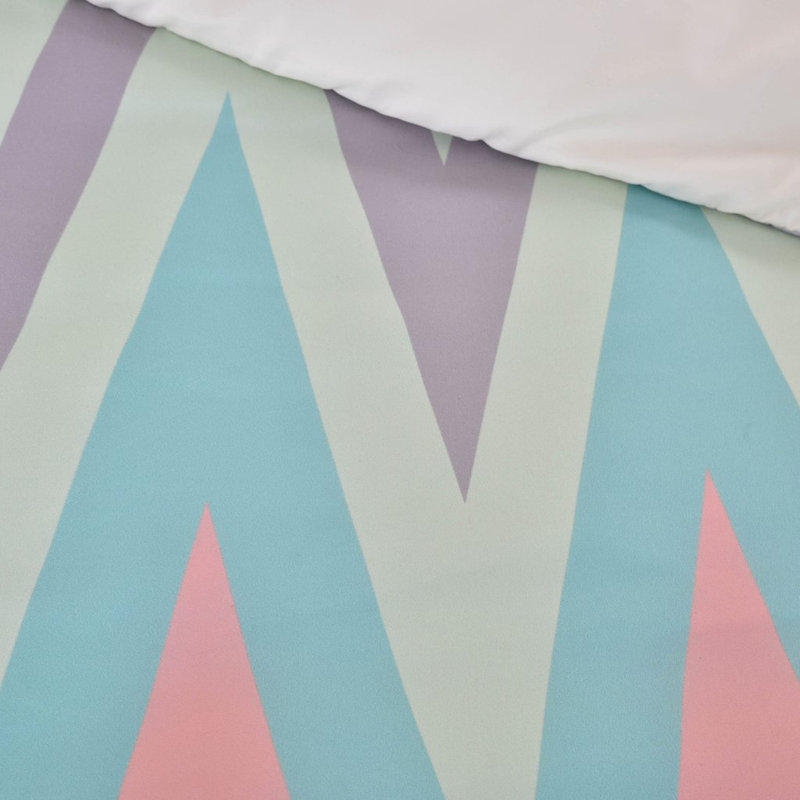Gabi Polyester Geometric Shapes Duvet Cover, Queen Duvet Cover + 2 Standard Shams