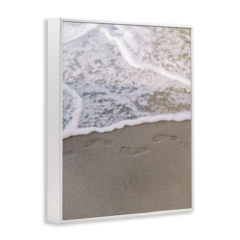 «Ocean's Edge», empreinte numérique par Justine Milton, Giclée encadrée blanc bord de mer, H 30 po x l 24 po
