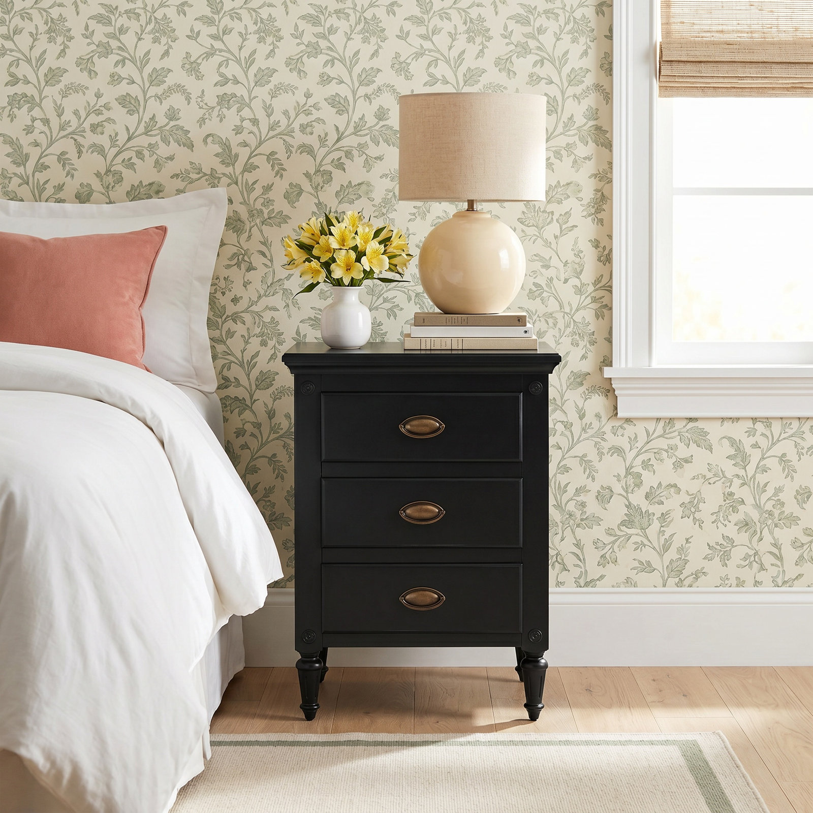 Eros Mahogany Nightstand, Black