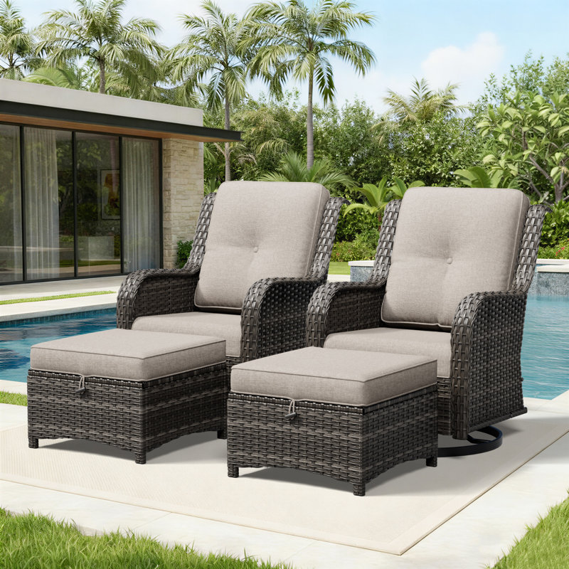 Ensemble de 4 chaises et repose-pieds en osier avec coussin touffeté Holoman, Beige