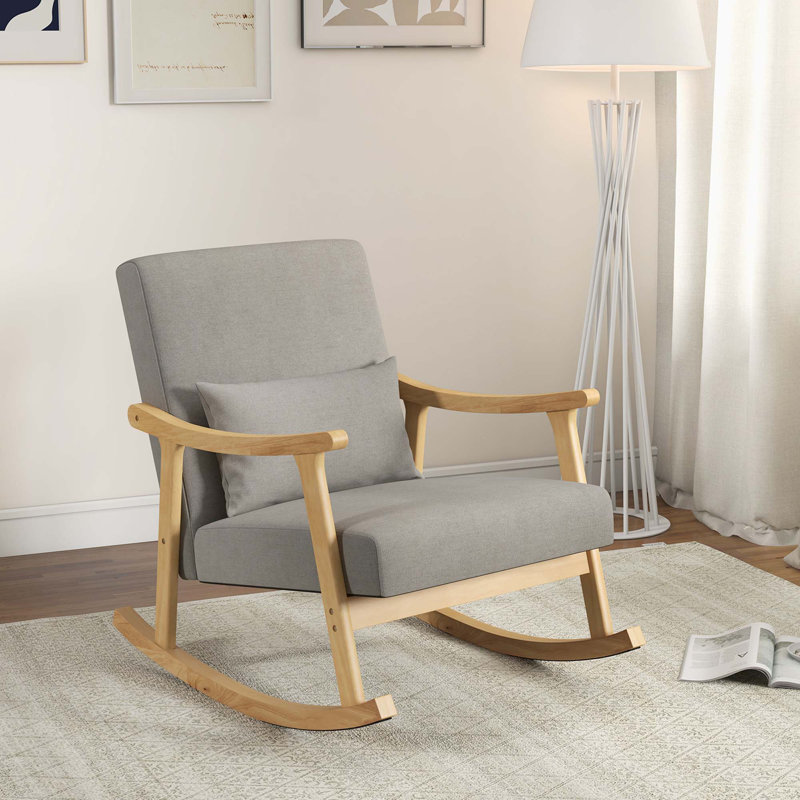 Chaise berçante en bois massif Kiren