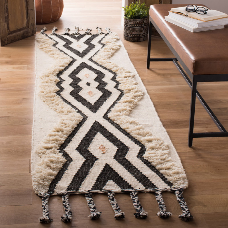 Ossineke Hand Knotted Wool/Cotton Southwestern Rug in Ivory/Black/Blue, Runner 2'3" x 8'