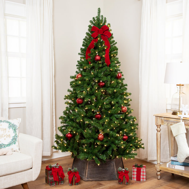 Arbre de Noël artificiel épinette pré-éclairé pré-éclairé 7 pi - lumières claires