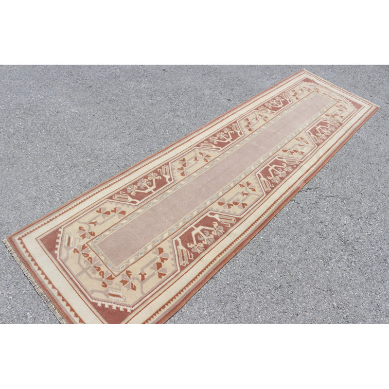Tapis turc antique beige pour couloir et escalier en matériaux biologiques