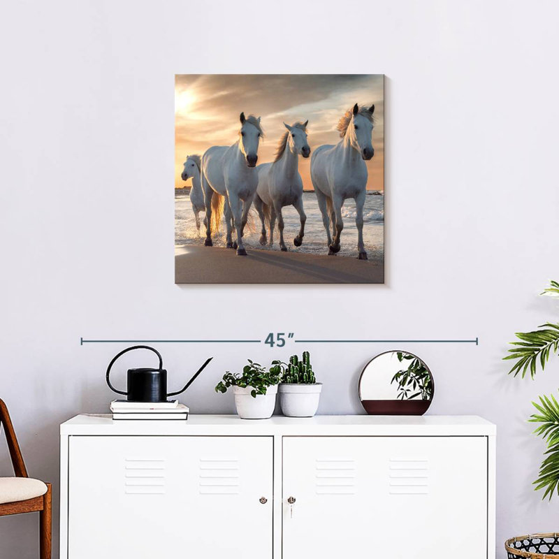 Brampt Shoreline White Horses