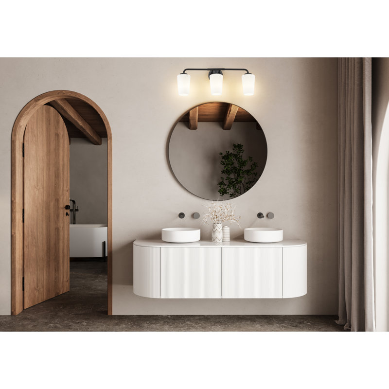 Coiffeuse Mathieson, Noir mat, Trois lumières, H 9,5 po x l 24 po x P 6,5 po