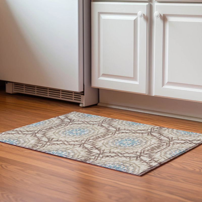 Premium Machine Washable Cerrito Khaki Rug, Rectangle 1'8" x 2'6"