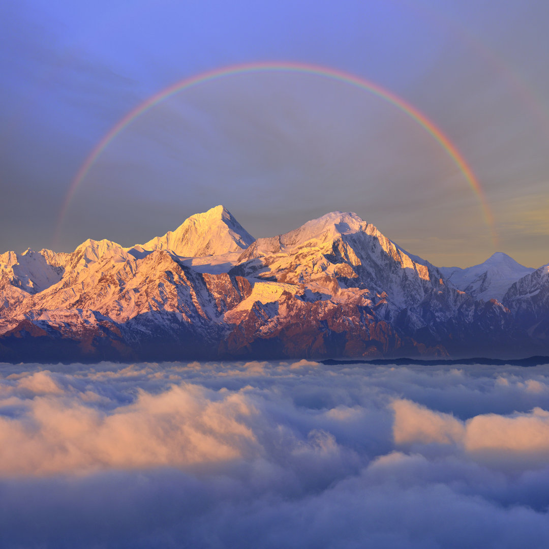 Snowcapped Mountain von Zorazhuang - Kunstdrucke auf Leinwand ohne Rahmen