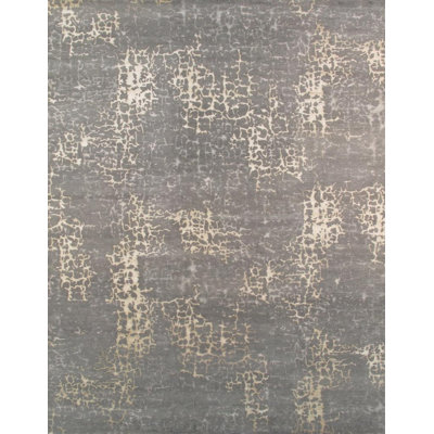 Area Rug in Gray