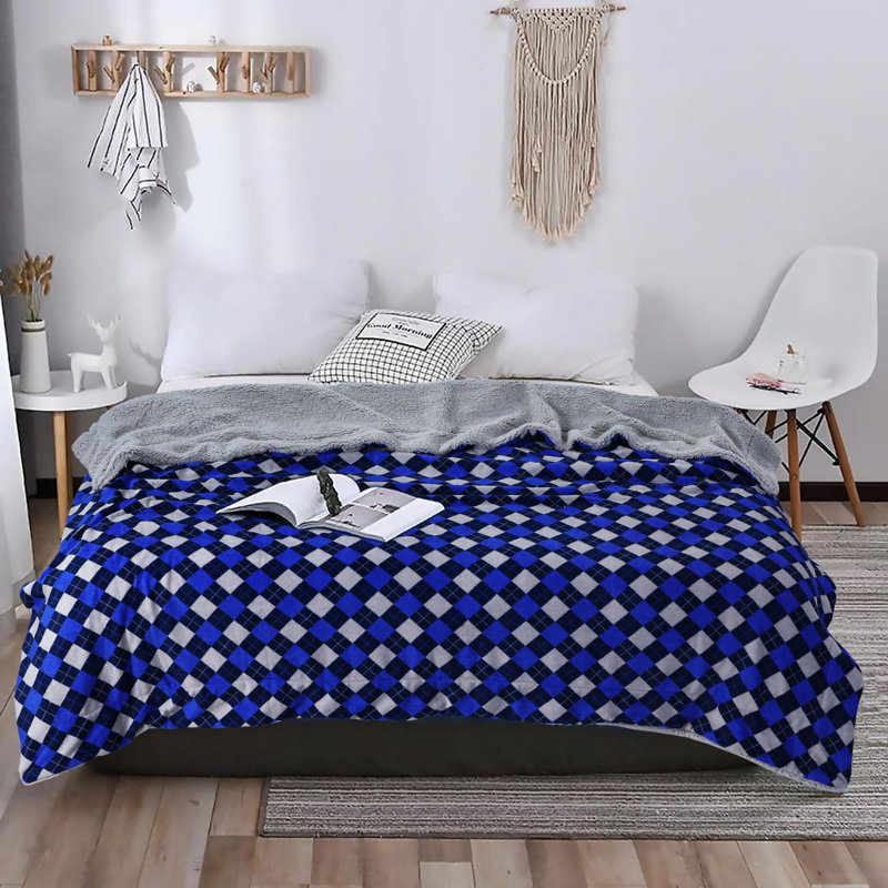 Daehan Throw Blanket, Blue/Light Grey