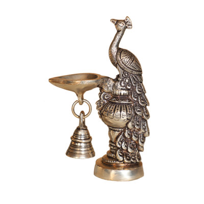 Figurines & Sculptures