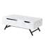 Table basse rectangulaire blanche à grain de marbre blanc avec plateau relevable et tiroir à fermeture manuelle, profondeur de 23 po, poignée découpée pour faciliter l'utilisation du tiroir