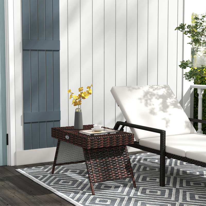 Table d'appoint pliante en rotin Outsunny, table de bout d'extérieur, table basse en rotin PE tissé à la main pour balcon