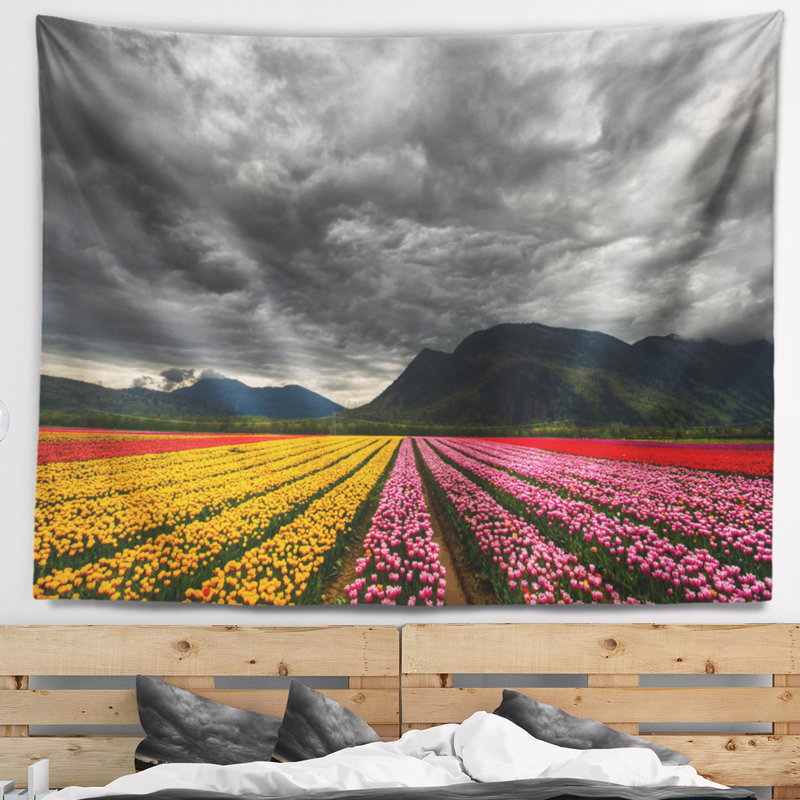 Tapisserie de lignes parallèles en polyester de tulipes colorées avec accessoires suspendus inclus, H 32 po x l 39 po