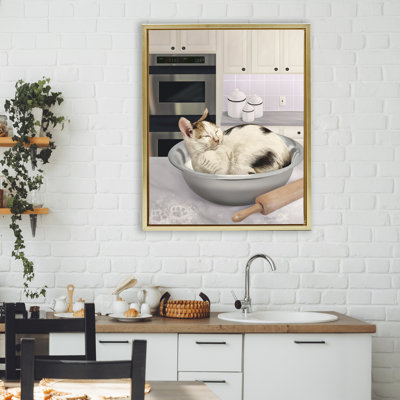 Cadre de chat qui dort dans un bol flottant, design par Mehu Art