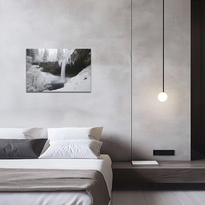 Grand paysage de forêt cascade d'hiver, art mural de Noël, scène de pin enneigée, affiche de photos d'hiver moderne pour salon, bureau de chambre à coucher, 18 po x 24 po