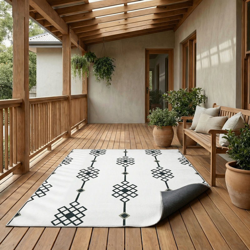Tapis à imprimé géométrique blanc Rachelle, Rectangle 2 pi 8 po x 5 pi