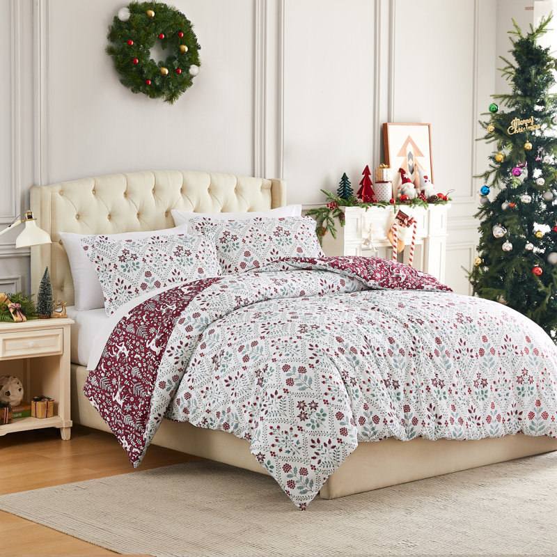 Holiday Harmony Oversized Reversible Holiday Bedding Down Alternative Comforter Set with shams, King Comforter + 2 King Shams