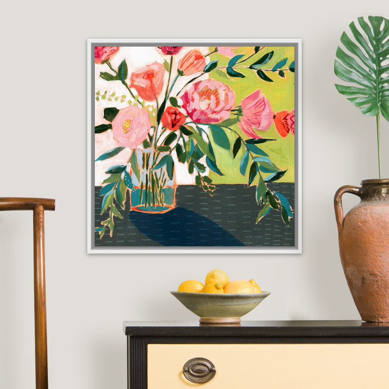 «Quirky Bouquet I» par Victoria Borges, reproduction d'art sur toile, H 26 po x l 26 po x P 1,75 po, Cadre flottant noir