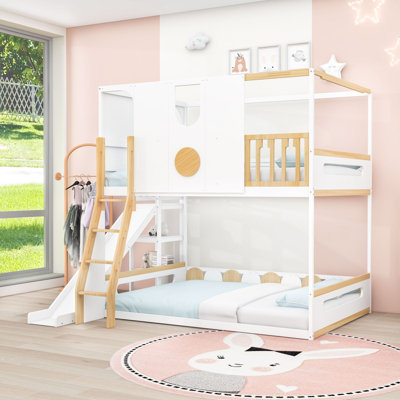 Lit superposé en bois avec glissière latérale, garde-corps, échelle et tablettes Wood House