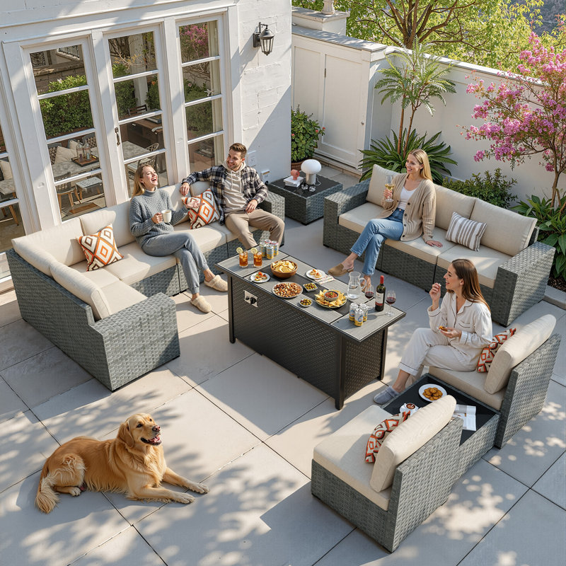 Ensemble modulaire d'extérieur en osier 13 pièces Sei avec accoudoirs ultra-larges, ensemble de conversation pour patio avec coussins et foyer