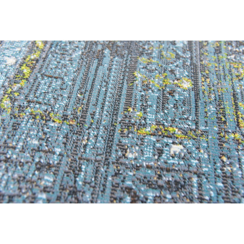 Folmar Oriental Indoor Rug, Rectangle 7' x 10'