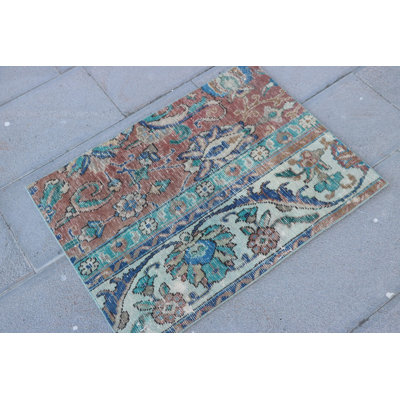 Small Turkish Oushak Rug - Vintage Mat for Entryway in Red Wool with Modern Minimalist Design