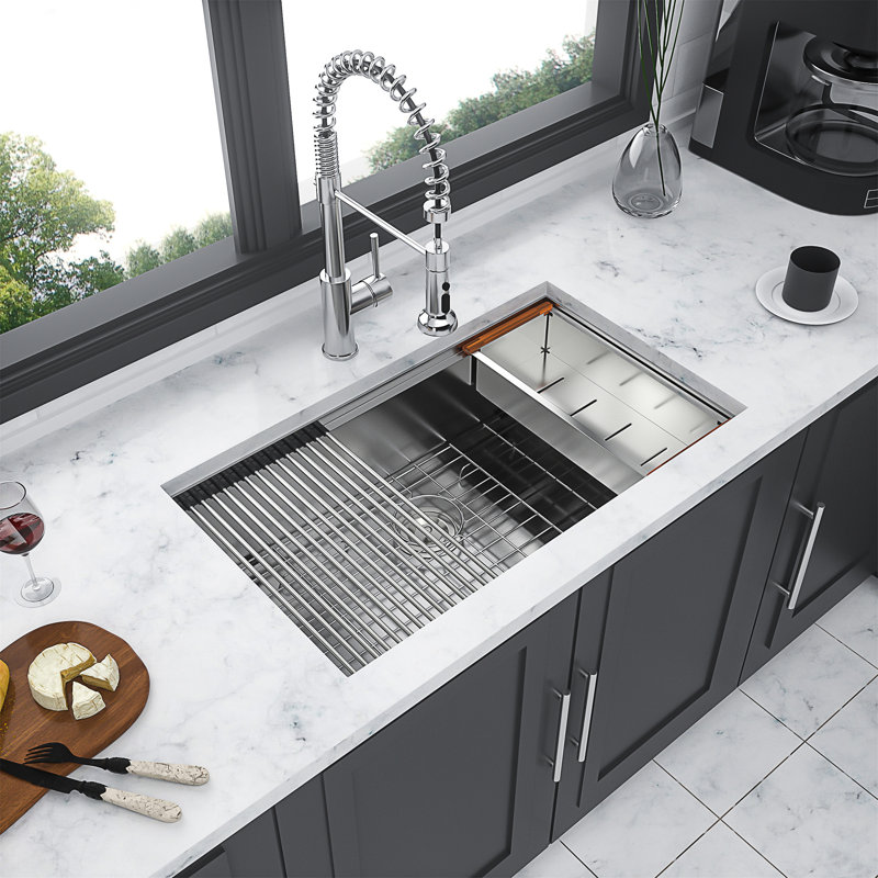 Évier de cuisine encastré à simple cuve en acier inoxydable 30 po L