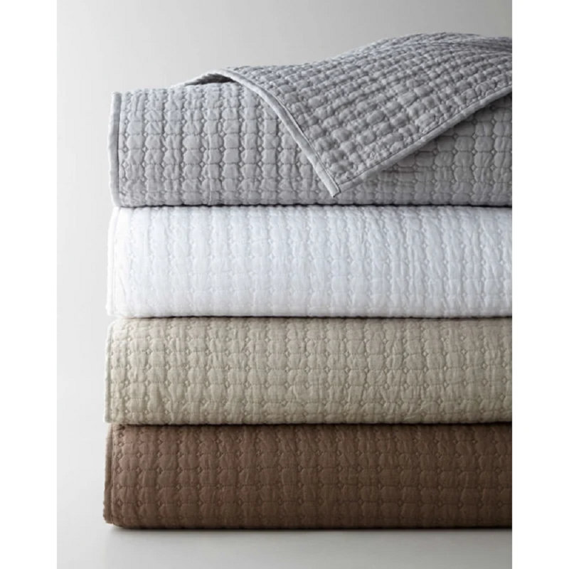 Cathalina Linen Quilt, White, King Quilt 