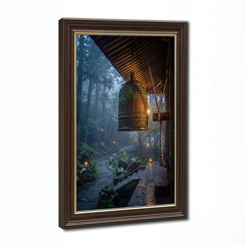 Cloche en bronze suspendue dans une forêt brumeuse, art mural, H 18 po x l 12 po