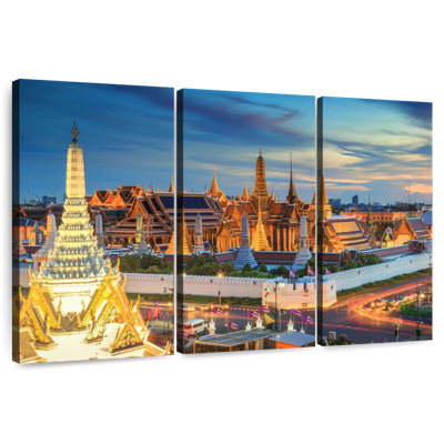 Adella Wat Phra Kaew Temple