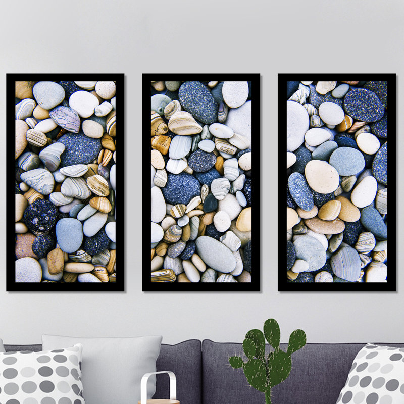 Water Stones 16 - Ensemble de 3 reproductions de photos sur acrylique, H 25,5 po x l 40,5 po x P 1 po
