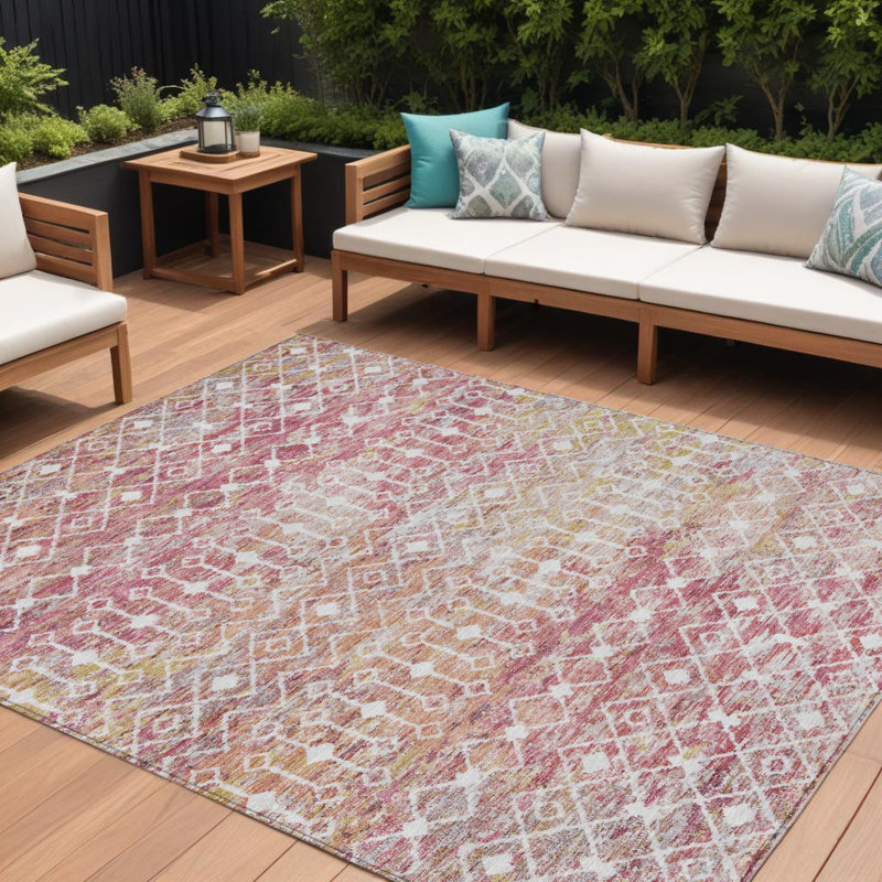 Tapis lavable intérieur / extérieur rose et ivoire 8 pi x 10 pi Argyle