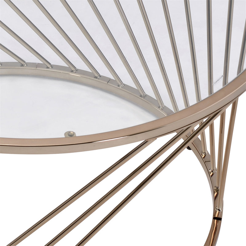 Table basse avec plateau en verre transparent et base en métal au fini champagne