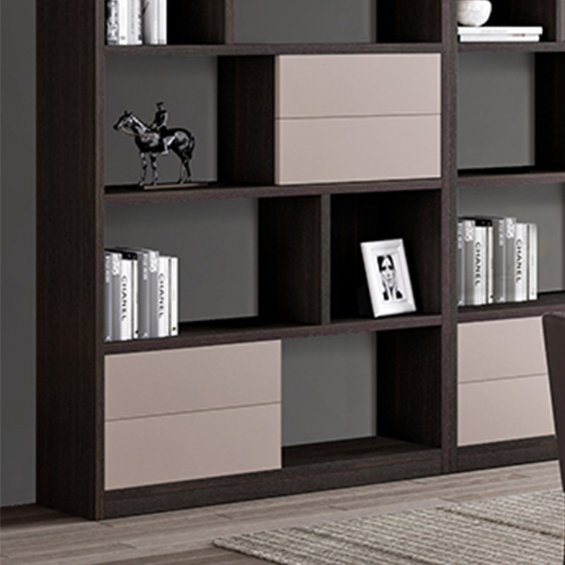 Fresquez, Marron foncé