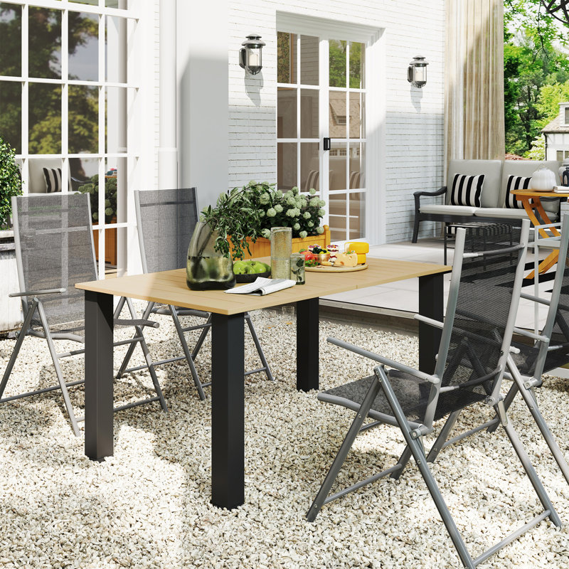 Table de salle à manger d'extérieur 59 "avec trou pour parasol, table de patio, brun