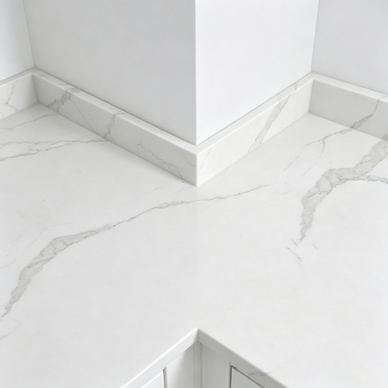Meuble-lavabo latéral en quartz 21 po Calacatta Classic, 21 in. Side Splash