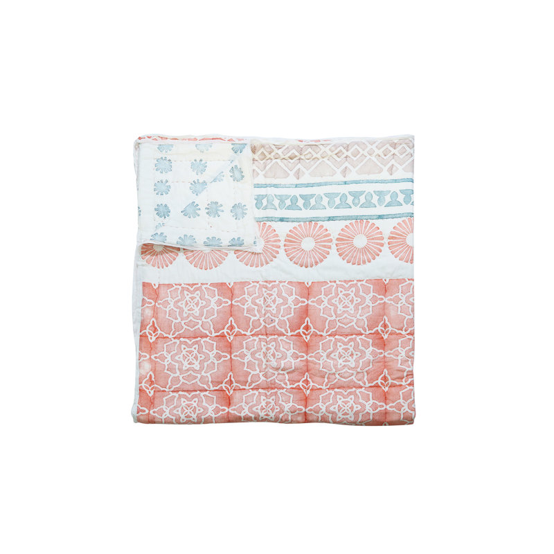 Farmhouse / Country Cotton Geometric Shapes Quilt, Queen Quilt + 2 Shams
