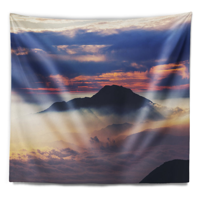 Paysage incroyable montagne de Java dans une tapisserie de brouillard, H 78 po x l 92 po