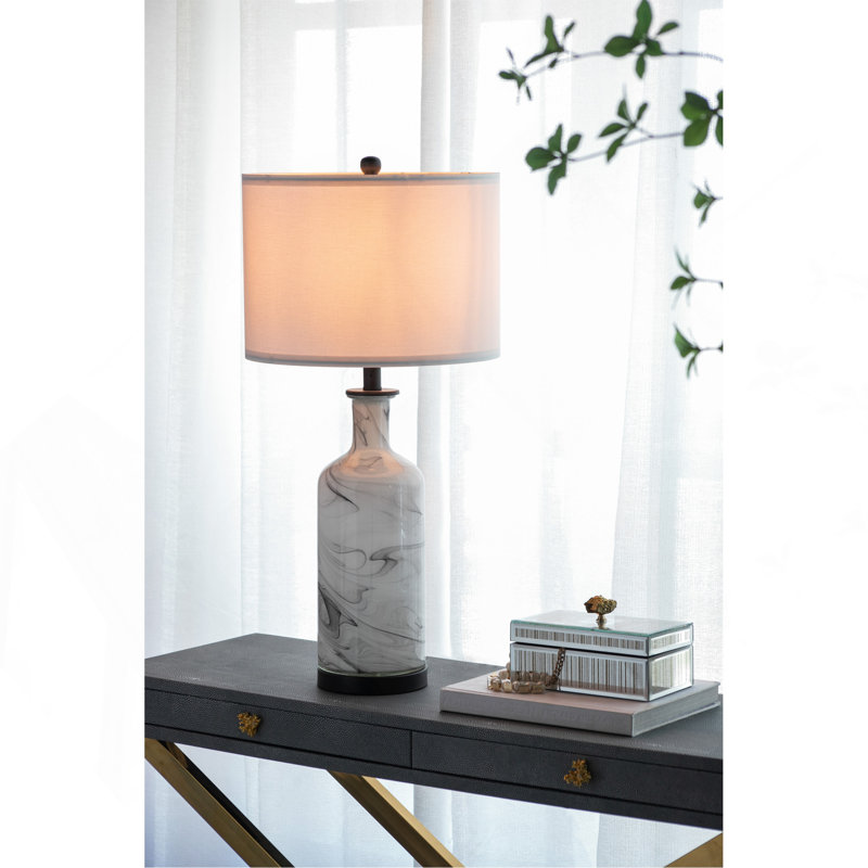 Lampe de table 14 po x 14 po x 28,5 po Sarris, 120 V