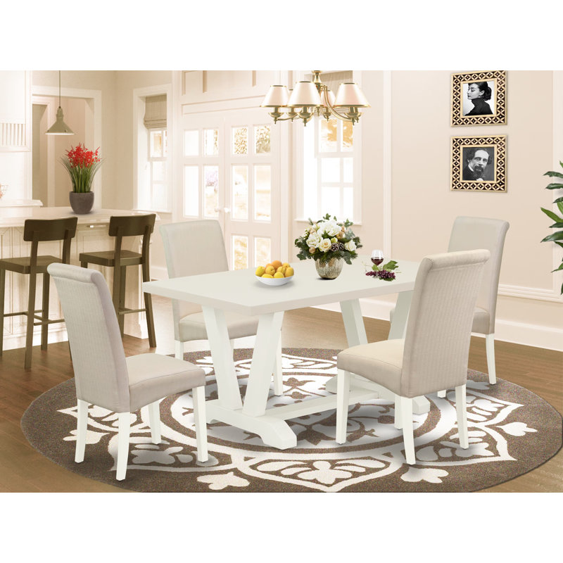 Ensemble de 5 pièces pour coin-repas pour 4 personnes comprenant une table de salle à manger rectangulaire avec pieds en V et 4 chaises Parsons en tissu de couleur crème multicolore